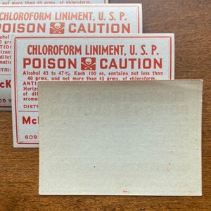 Quantité de 4 liniments chloroformes vintage U.S.P. Étiquettes de médicaments antipoison de McKinstry's Drug Store, Hudson, NY New Old Stock image 4