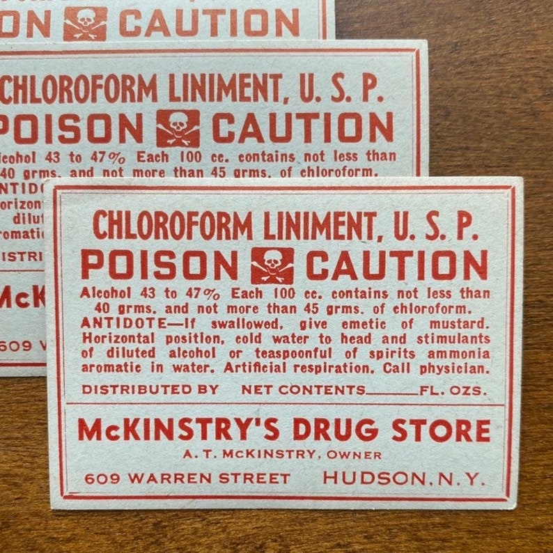 Quantité de 4 liniments chloroformes vintage U.S.P. Étiquettes de médicaments antipoison de McKinstry's Drug Store, Hudson, NY New Old Stock image 3