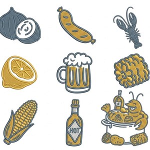 Op de afbeelding: Een verzameling van negen geborduurde patches met voedsel- en drankiconen, waaronder een ui, worst, rivierkreeft, citroenpartje, bierpul, maïskolf, maïs, een flesje hete saus met de tekst HOT en een pan met een rivierkreeft.