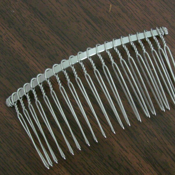 20-tooth combs for veil