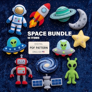 Puede incluir: Un paquete de patrones PDF digitales con 10 artículos de fieltro con temática espacial: astronauta, cohete, planeta, luna, dos ovnis, estrella, robot, galaxia y satélite. El texto dice SPACE BUNDLE 10 ITEMS DIGITAL PDF PATTERN ENGLISH.