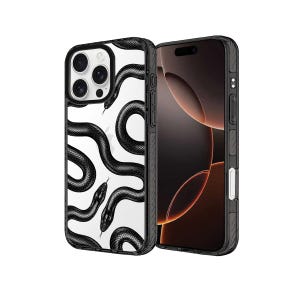 Puede incluir: Dos fundas negras para teléfono. Una funda presenta un patrón de serpiente en blanco y negro. La otra funda es de color negro liso. Las fundas están diseñadas para adaptarse a un teléfono inteligente, con recortes para la cámara y los botones.