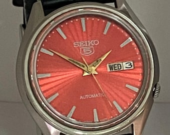 Vintage Classic Seiko 5 Red Dial Automatic Watch : Leather Strap Japan Made