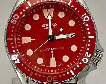 Vintage Casual Seiko Diver Style Automatic Watch Red Dial Date & Day Display Restore Strap