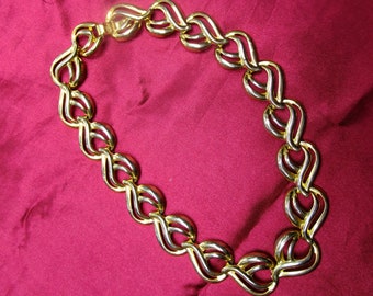 Chain necklace gold tone metal links costume jewelry choker neck style