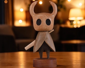 Figurine de chevalier creux en bois - Sculpture minimaliste en bois naturel, cadeau de joueur et décoration d'anime
