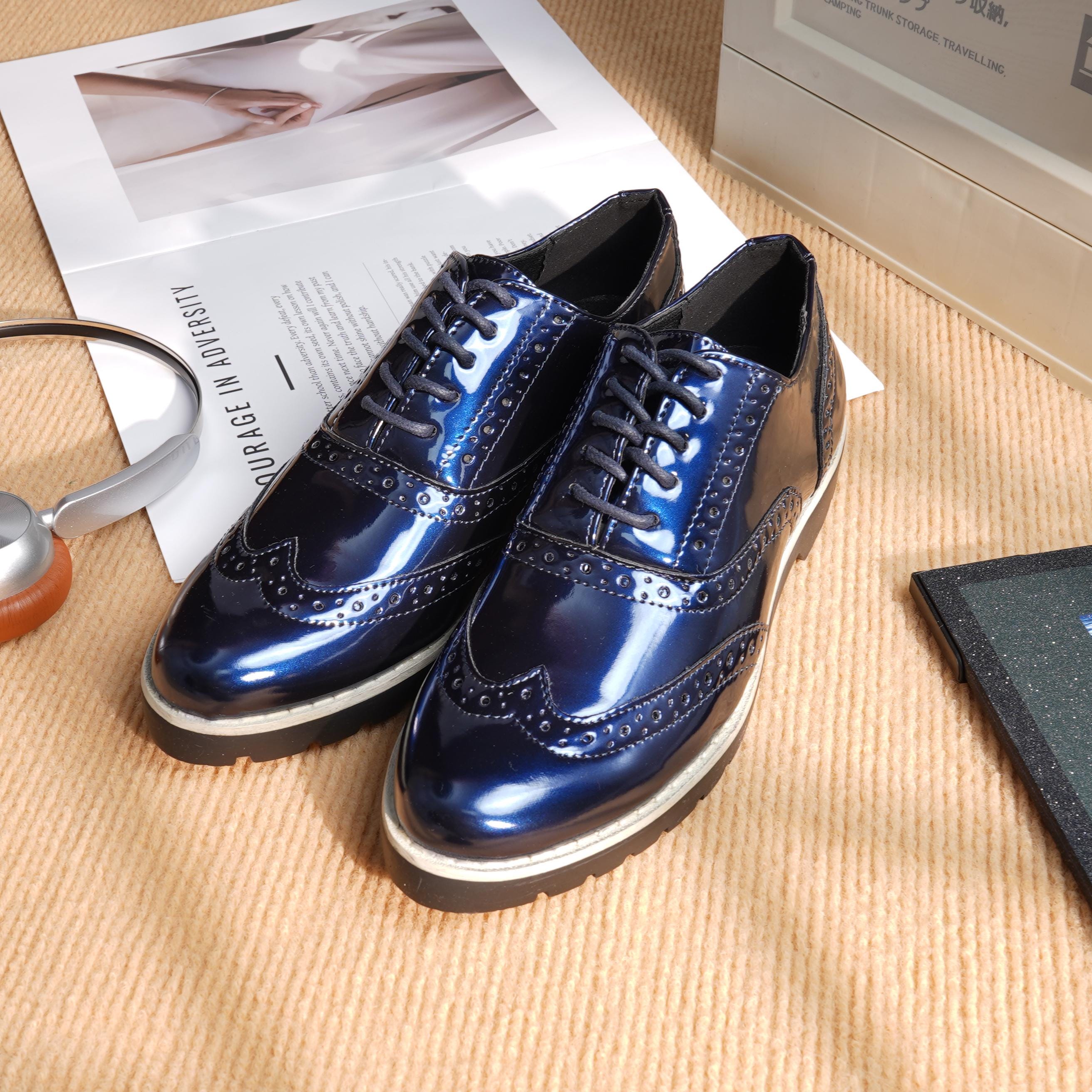 Scarpe Oxford Donna Vintage Brogue – Sintetico Nero, Tacco Basso, Taglia 10.5 US - Foto 2