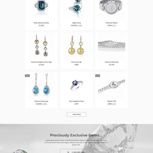 Puede incluir: Sitio web que muestra joyas, con anillos, pendientes, pulseras y relojes. El sitio tiene un tema en blanco y negro con im&aacute;genes de diamantes y piedras preciosas. Se muestra el texto "Spark of the stones".