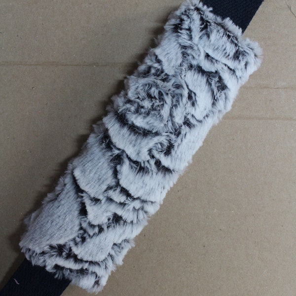 Super soft seat belt cover in gray and black