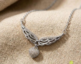 Collar de corazón y alas de ángel en plata S925 rodiada con circón