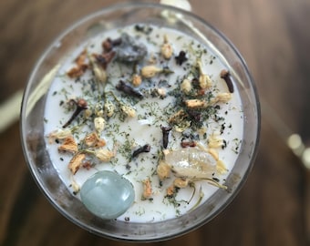 Abundance Intention Candle: Aventurine, Citrine & Pyrite Crystal Blend