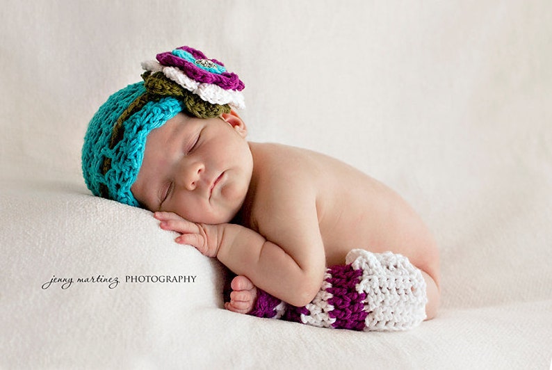 Baby Girl CROCHET PATTERN Blueberry Muffin Beanie / Headband & Leg Warmers 4 sizes included, PDF instant download, photo prop flower hat image 2