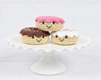 Amigurumi Crochet PATTERN - Donut With Sprinkles - Modèle numérique PDF de beignets kawaii pour faire semblant de jouer ou décor mignon