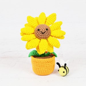 CROCHET PATTERN - Potted Sunflower and honey bee amigurumi pattern