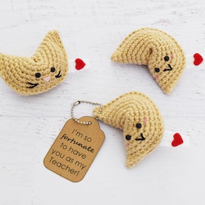 Amigurumi CROCHET PATTERN Fortune Cookie Keychain play food, teacher gift, printable gift tags image 1