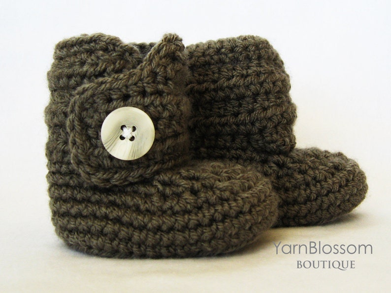 PDF PATTERN Baby Button Boots crochet booties, crochet boots, newborn baby shoes, shoe pattern, crochet tutorial image 4