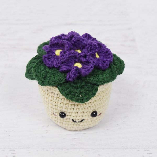 CROCHET PATTERN - African Violet