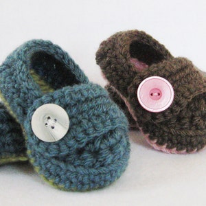 Baby CROCHET PATTERN Button Strap Booties (5 sizes included from newborn-24 months) Instant Download