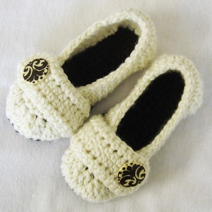 CROCHET PATTERN Cozy Women's House Slippers 5 sizes included from Womens 3-12 Instant Download image 2