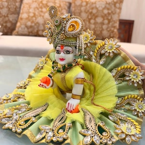 Ensemble robe Krishna Ji jaune citron radieux | Laddu Gopal Poshak fait main avec Pagdi assorti
