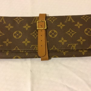 Selling LV Monogram Bold Necklace : r/Louisvuitton