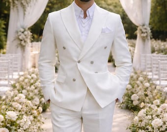 Elegante traje de boda cruzado color marfil para hombre: atuendo formal moderno para el novio.