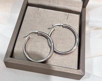 14K White Gold Hoops Earrings Medium