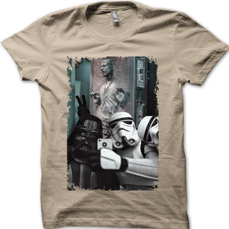 Han Solo Frozen in Carbonite Selfie with Darth Vader and Stormtroopers t-shirt Sand