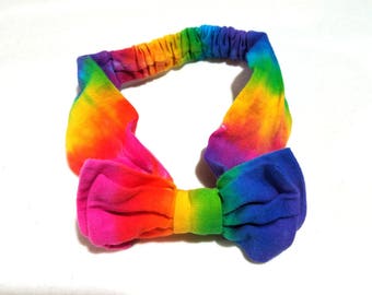 Diadema con lazo para bebé o niño pequeño, con efecto tie-dye arcoíris, colores pastel arcoíris, con elástico cubierto