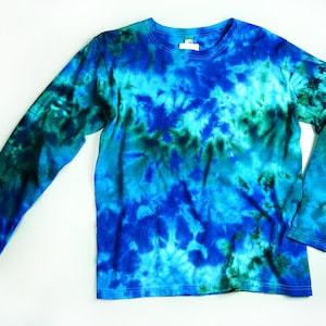 Ladies Long Sleeve Tie Dye, Womens T Shirt, Marble Ocean Colors Design