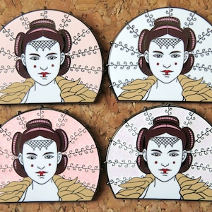 Padme or Padmé Amidala VICTORY CELEBRATION Gown Naberrie Senator ruler of Naboo Star Wars Fantasy pin badge 5 cm LE40 Art by BLACKKINGSDREAM