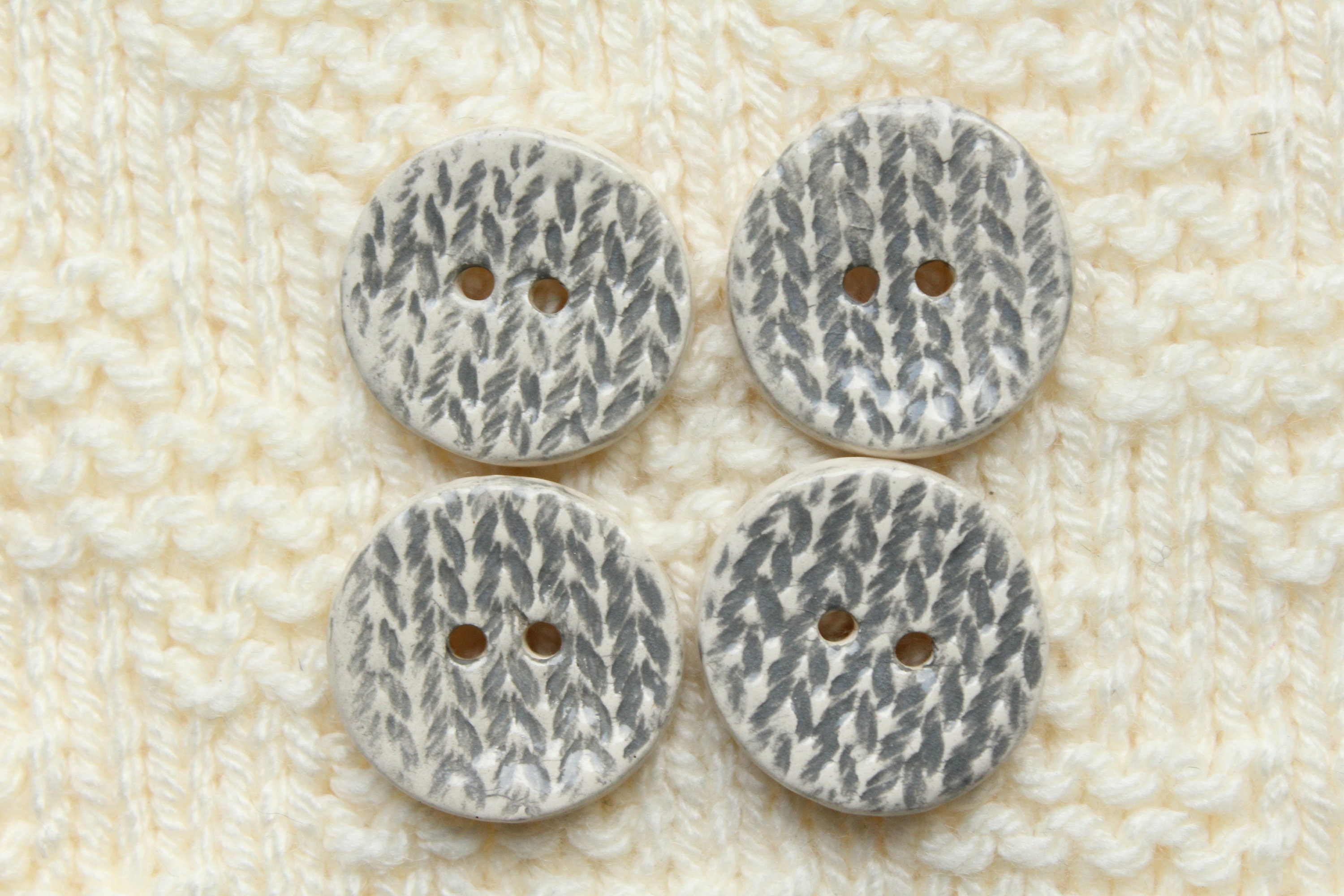 Ceramic  Button Knitting Sewing Trillium 