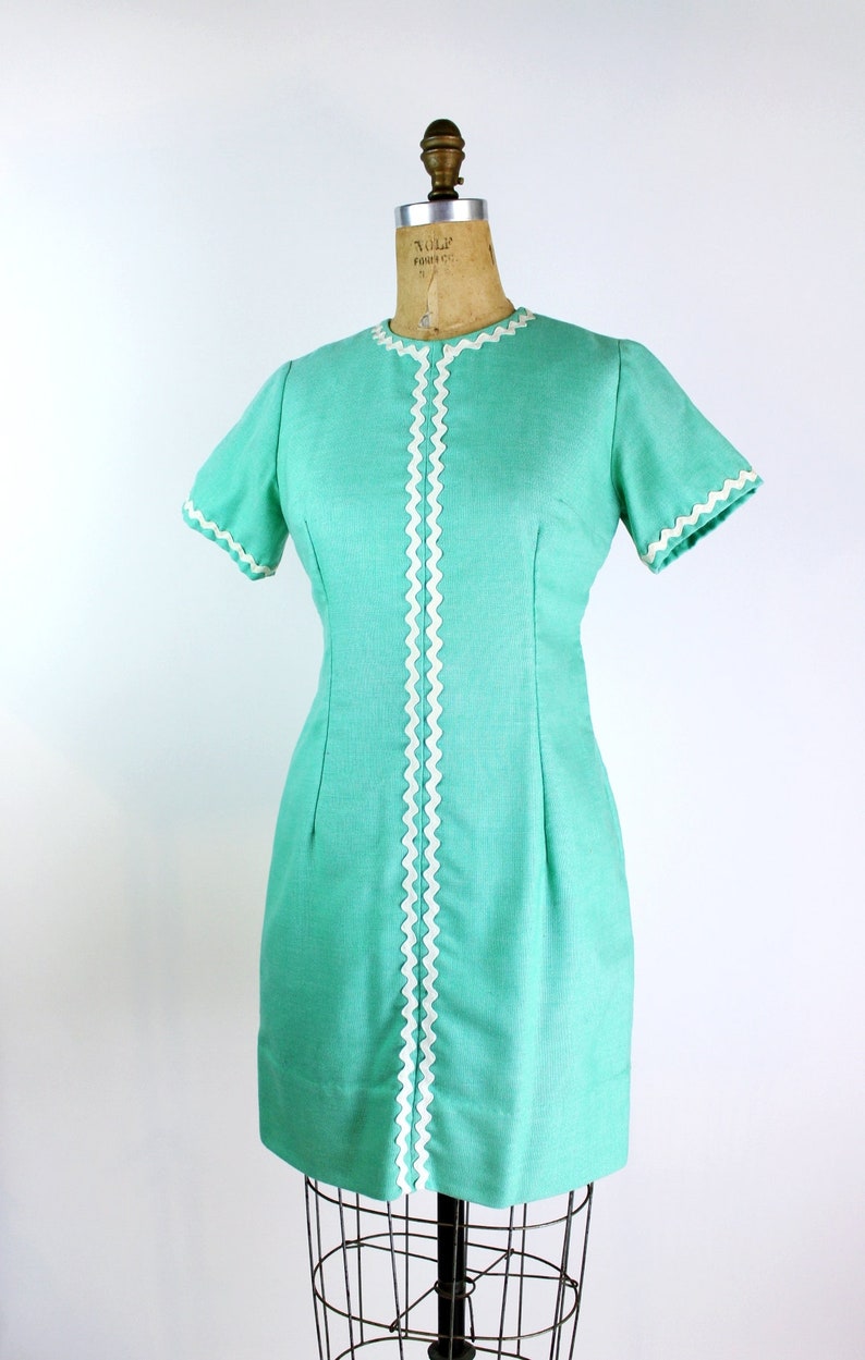 60s Mint Green Mod Mini Dress / Size S/M image 2