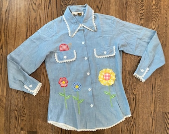 70s Boho Embroidered Chambray Shirt / Vintage Chambray Shirt / Floral top/ Hippie/ Bohemian