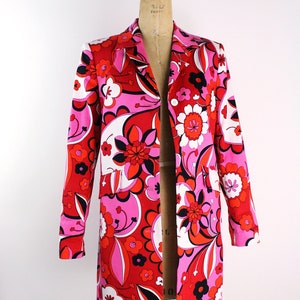 90s Pink and Red Flower Power Coat / 90s Cotton Jacket / Fuchsia Jacket /Size S/M image 4