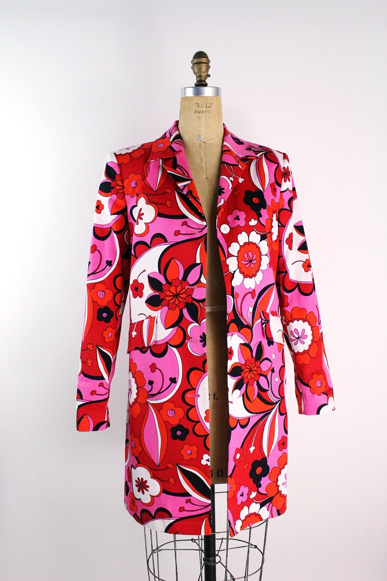 90s Pink and Red Flower Power Coat / 90s Cotton Jacket / Fuchsia Jacket /Size S/M image 4