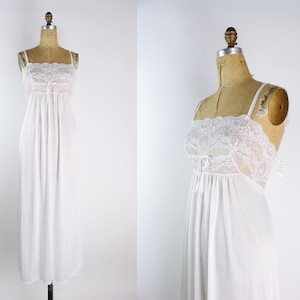 80s Vassarette Semi Sheer White Slip / Wedding Slip Dress / White Lace Slip Dress / Vintage Lingerie/ Size M/L / Bust up to 40&#39;