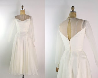 80s Wedding Dress / 90s Vintage Wedding Dress / 1980s / Full Skirt Wedding Dress/ Long Sleeves Wedding Dress/ Size XS/S