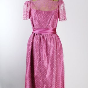 70s Pink Lace Cocktail Dress / Pink Satin / Wedding Guest / Bridemaids / 1970s Dress / Party Dress / Prom/ Size S/M image 4