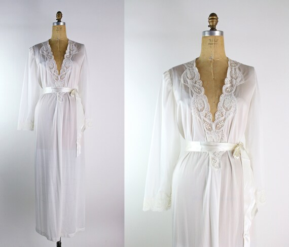 Vintage Olga 9660 Nylon Nightgown Negligee Shelf Bra Coral Size M