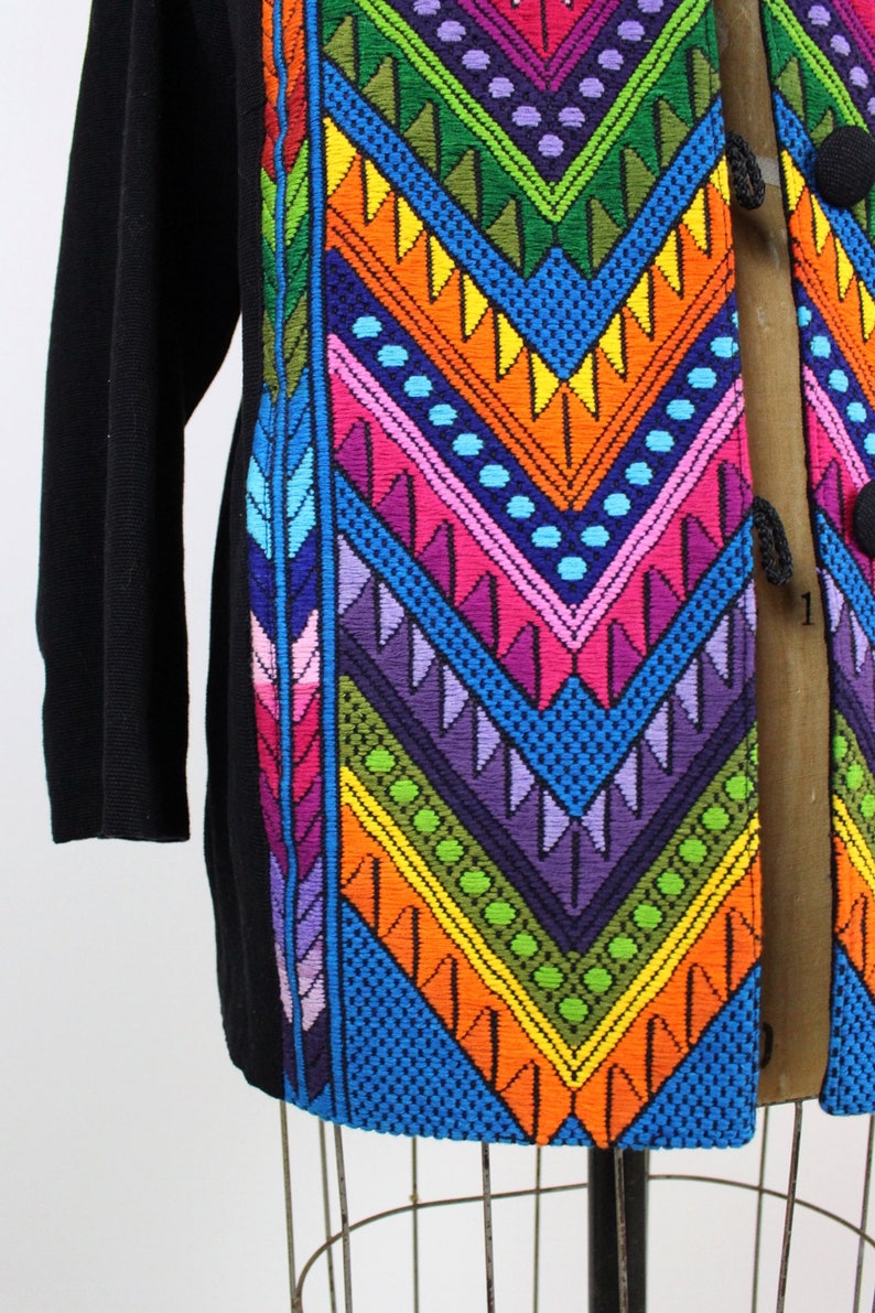 Vintage Guatemalan Jacket / Oversized Coat / Rainbow / Embroidered Jacket / Bohemian / Chevron Coat/ Ethnic Jacket / Size L image 4