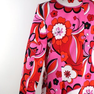 90s Pink and Red Flower Power Coat / 90s Cotton Jacket / Fuchsia Jacket /Size S/M image 5