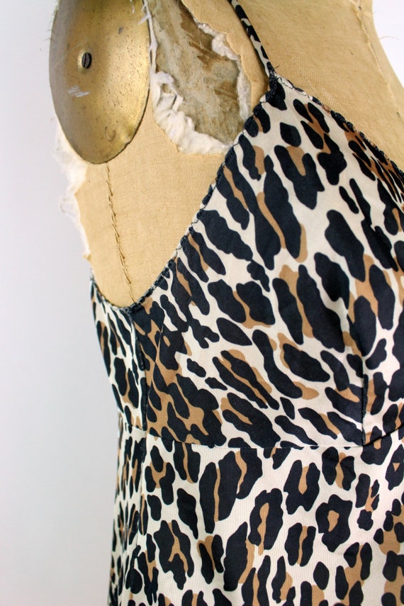 70s Vanity fair Leopard Camisole / 80s Lingerie /… - image 9