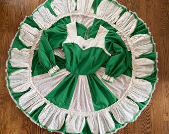 70s Green and White Square dance Dress / Sweetheart Neck Prairie Dress / Rockabilly Dress / Full Skirt Dress / size M
