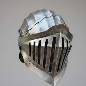 Handmade Medieval Knight full Armor Suit – Dark Soul Inspired LARP & Cosplay Armor image 8