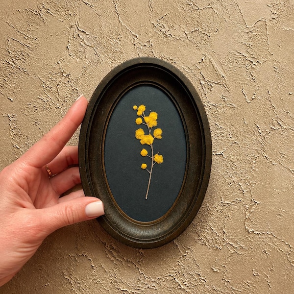 Oval Dried Flower Frame 3x5 In • Yellow Pressed Flowers• Botanical Wall Art • Natural Decor