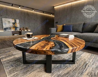 Mesa de centro redonda de madera rústica con borde natural e incrustaciones de resina negra