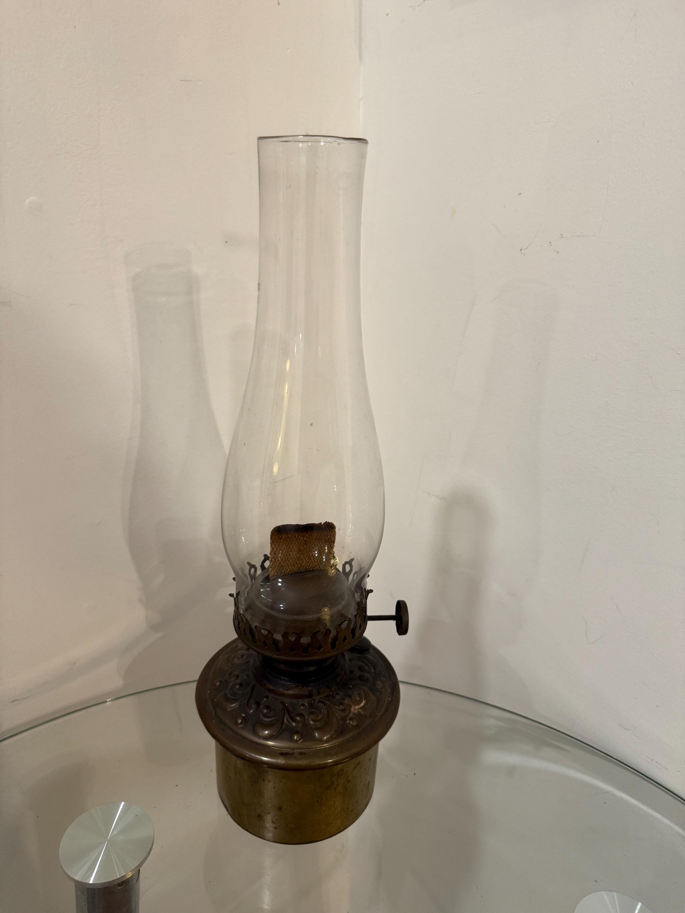 希少　ヴィンテージ　アンティーク 真鍮製　壁掛けオイルランプ 1800s oil lamp - Etsy 日本