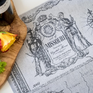 Missouri Souvenir Map Jacquard Tea Towel - Pony Express - Travel Lover Gift - Travel Pictorial Map  Daniel Boone Hannibal State Map Decor