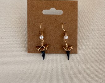 Gold shark tooth dangle earrings with pearl! Found and handmade by me!